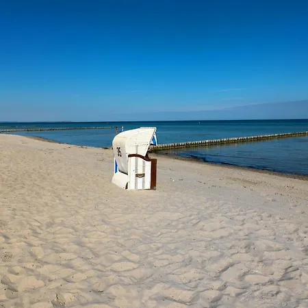 Holiday home Doppelhaeuser Haus Ruh Di Ut *